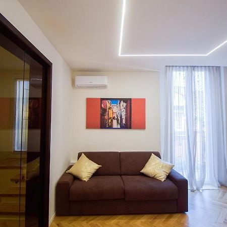 Sibilla Suite Apartment - Via Piella 14 Bolonia Exterior foto